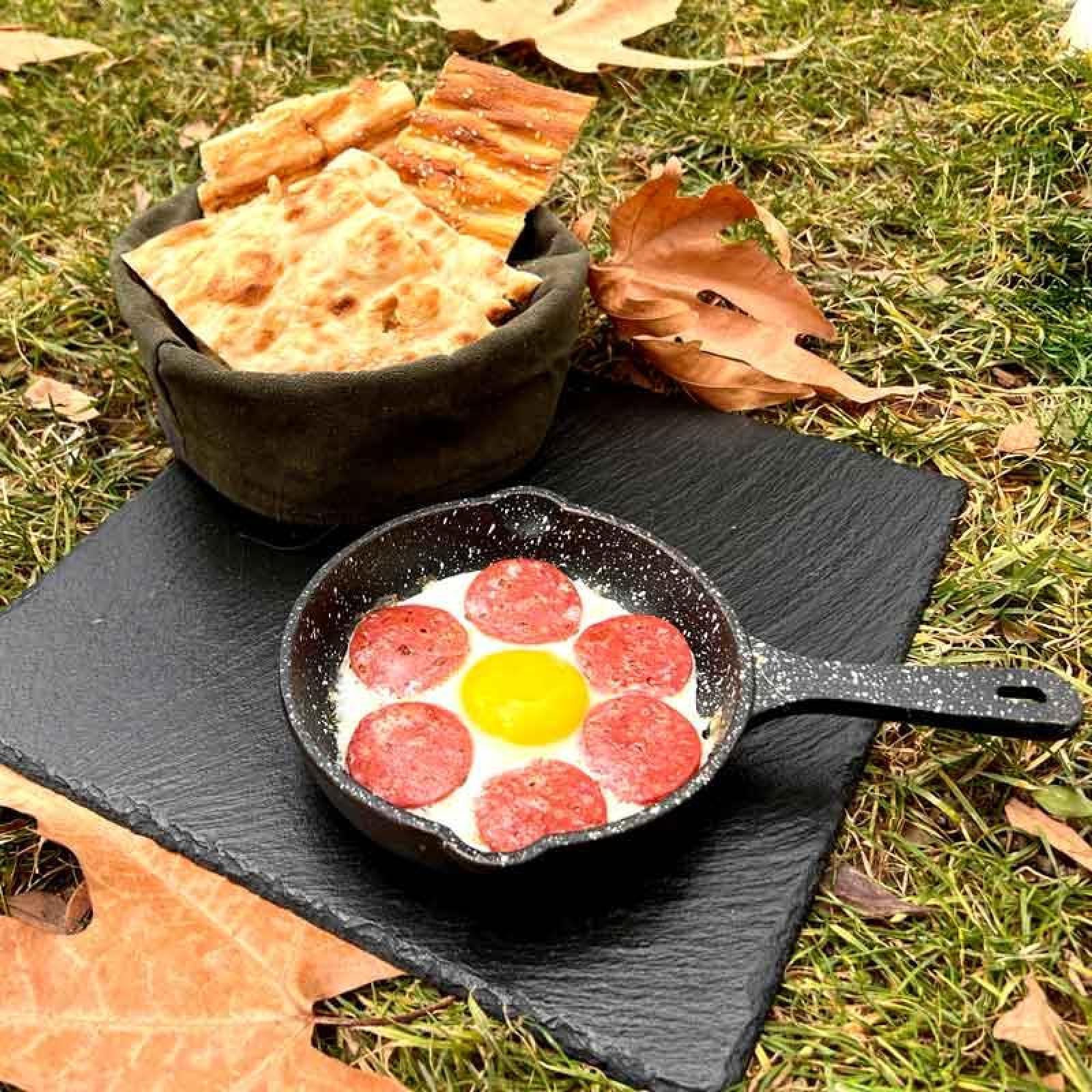 sucuk and eggs